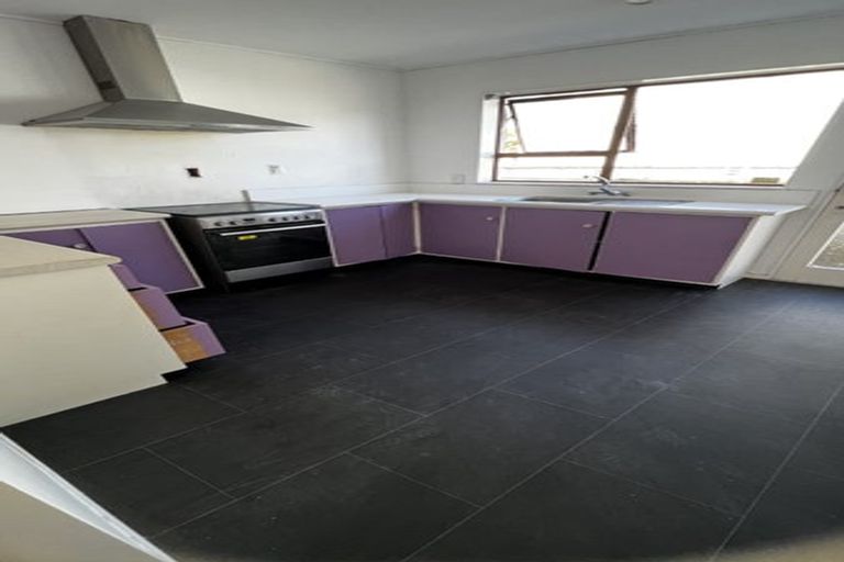 Photo of property in 2/11 Eagle Street, Karori, Wellington, 6012