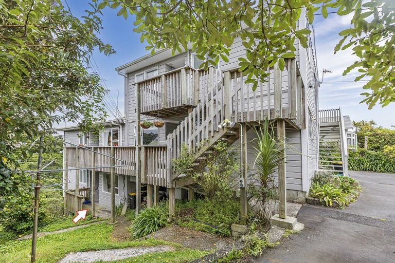 Photo of property in 4/74 Creswick Terrace, Northland, Wellington, 6012