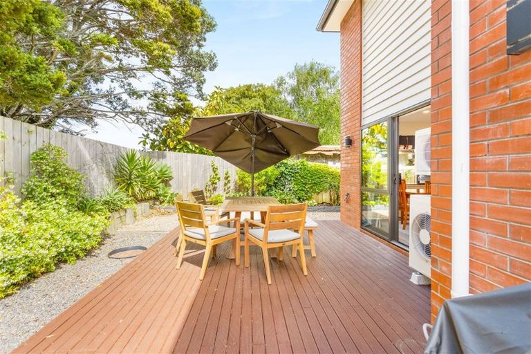 Photo of property in 14 Kotuku Street, Te Atatu Peninsula, Auckland, 0610