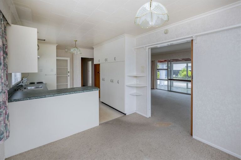 Photo of property in 34 Marlborough Street, Levin, 5510
