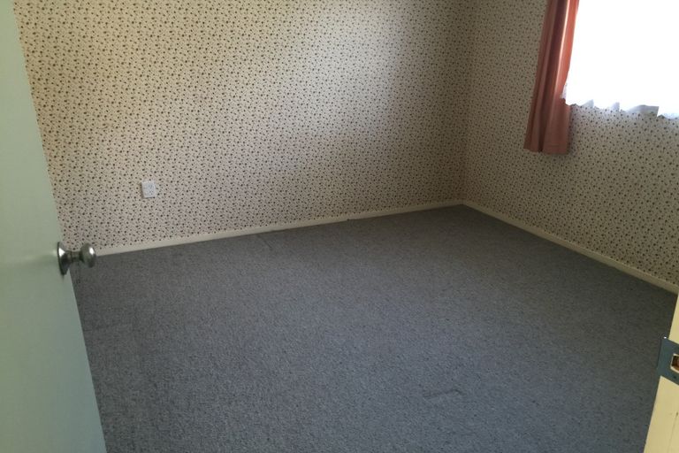 Photo of property in 4 Zefiro Drive, Massey, Auckland, 0614