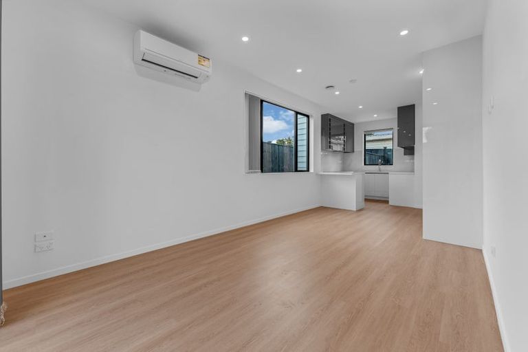 Photo of property in 193d Mahia Road, Wattle Downs, Auckland, 2103
