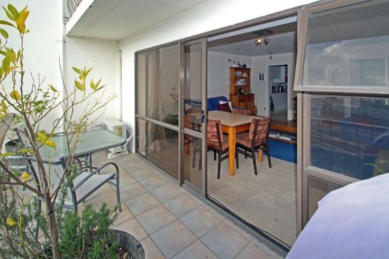 Photo of property in 4/80 Battery Road, Ahuriri, Napier, 4110