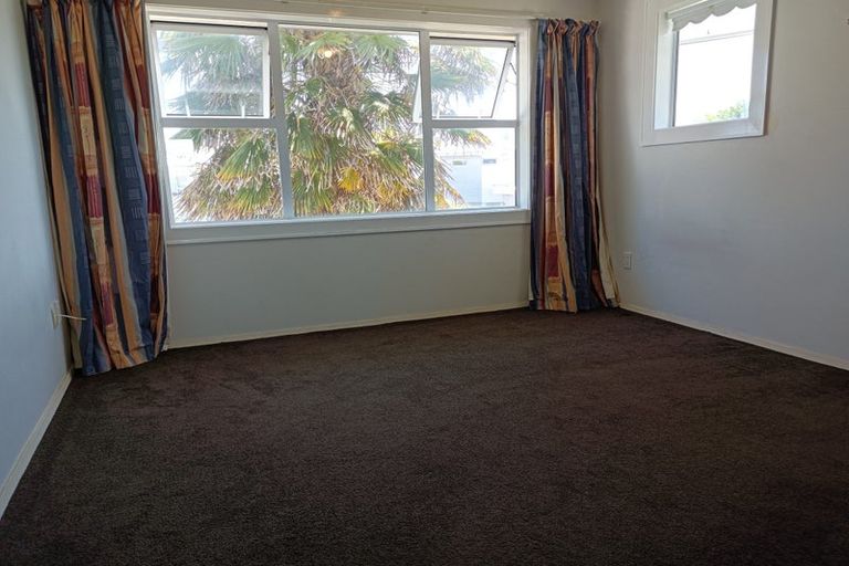 Photo of property in 2/22 Clare Road, St Albans, Christchurch, 8014