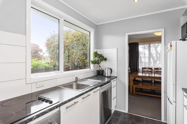 Photo of property in 57 Mazengarb Road, Paraparaumu Beach, Paraparaumu, 5032