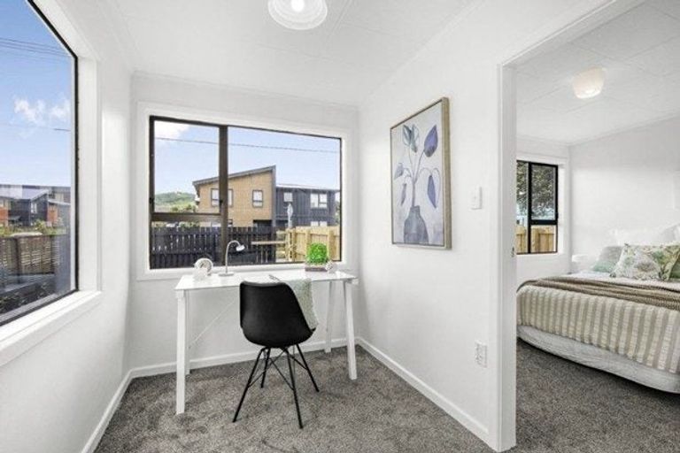 Photo of property in 52 Durham Crescent, Fairfield, Lower Hutt, 5011