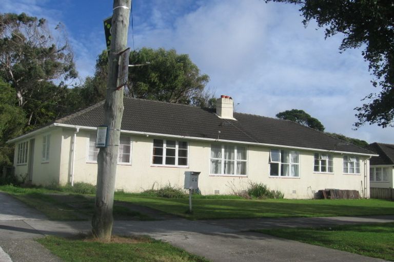 Photo of property in 64- 66 Mungavin Avenue, Ranui, Porirua, 5024