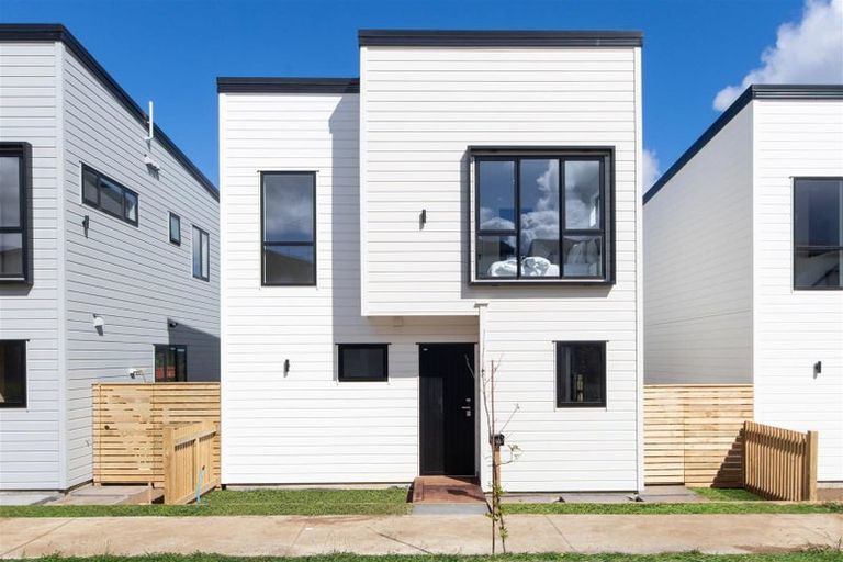 Photo of property in 164 Kerepi Street, Westgate, 0814