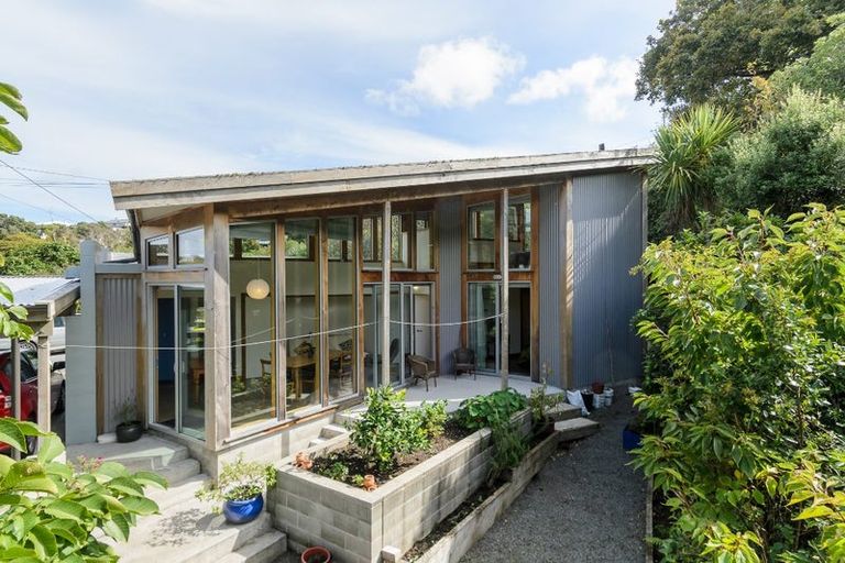 Photo of property in 8 Awarua Street, Ngaio, Wellington, 6035