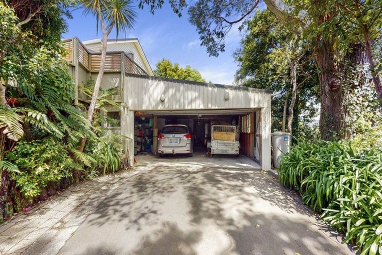 Photo of property in 8 Ranikhet Way, Khandallah, Wellington, 6035