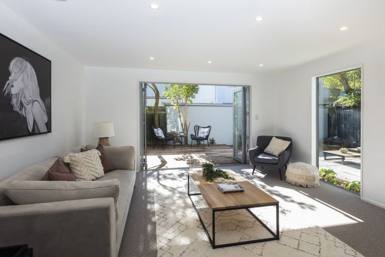 Photo of property in 20a Mayfair Street, Riccarton, Christchurch, 8011