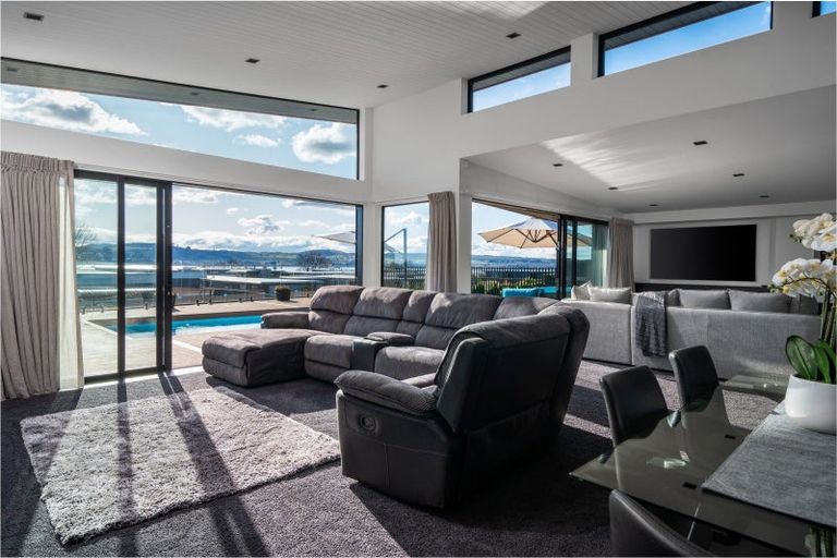 Photo of property in 20 Kurapoto Lane, Rainbow Point, Taupo, 3330