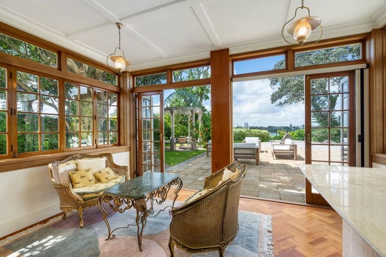 Photo of property in 7 Marine Terrace, Bayswater, Auckland, 0622