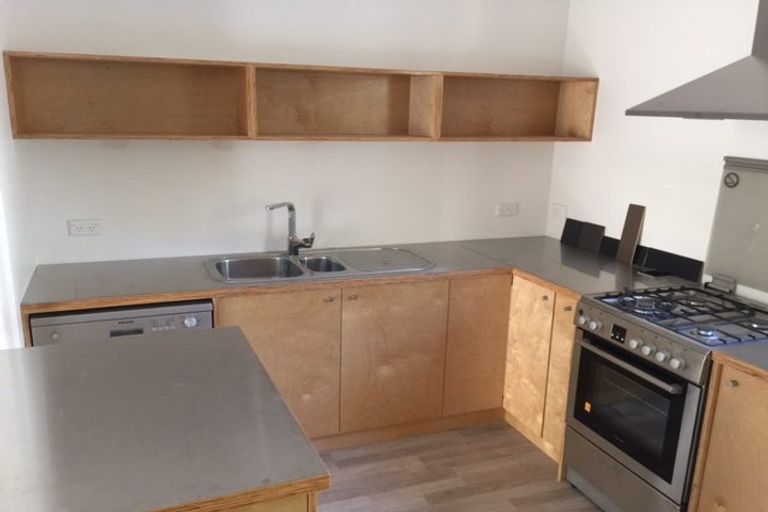 Photo of property in 329 Ohiro Road, Brooklyn, Wellington, 6021