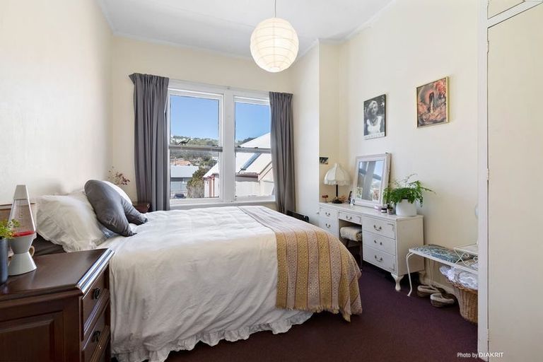 Photo of property in 213 The Parade, Island Bay, Wellington, 6023