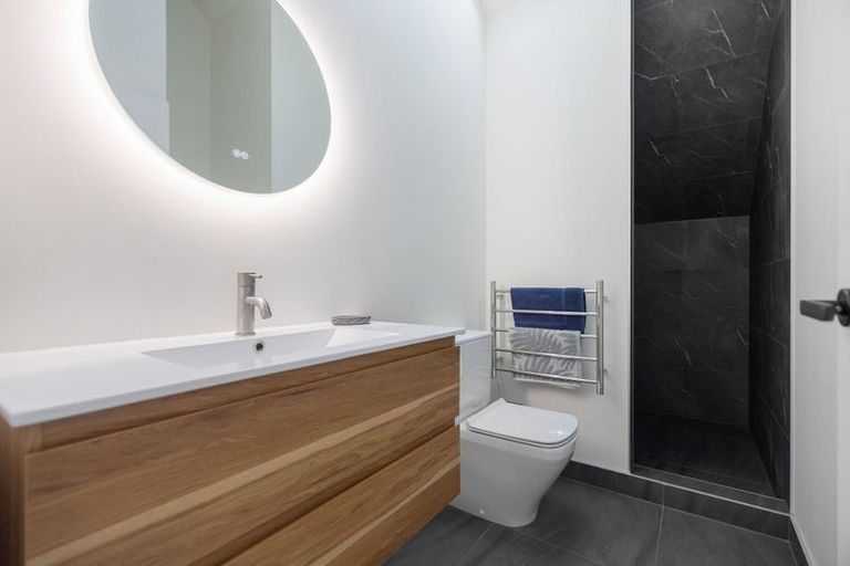 Photo of property in 2 Boulder Lane, Jacks Point, 9371