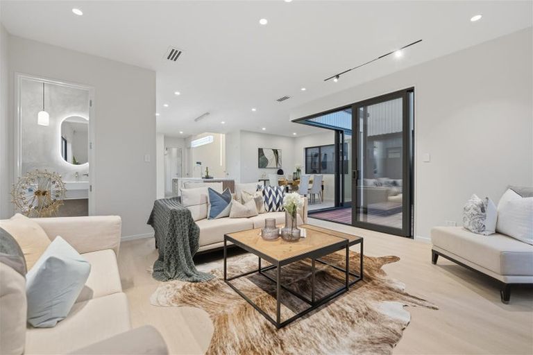 Photo of property in 47 Derbyshire Lane, Karaka, Papakura, 2580