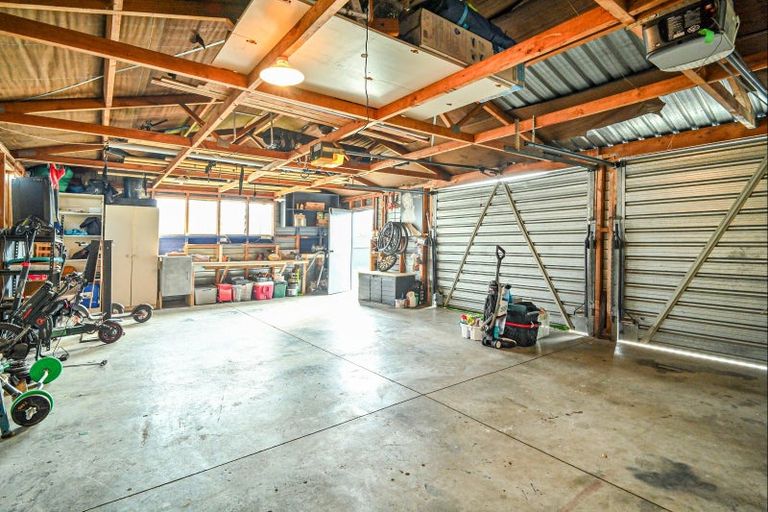 Photo of property in 702 Methuen Street, Saint Leonards, Hastings, 4120