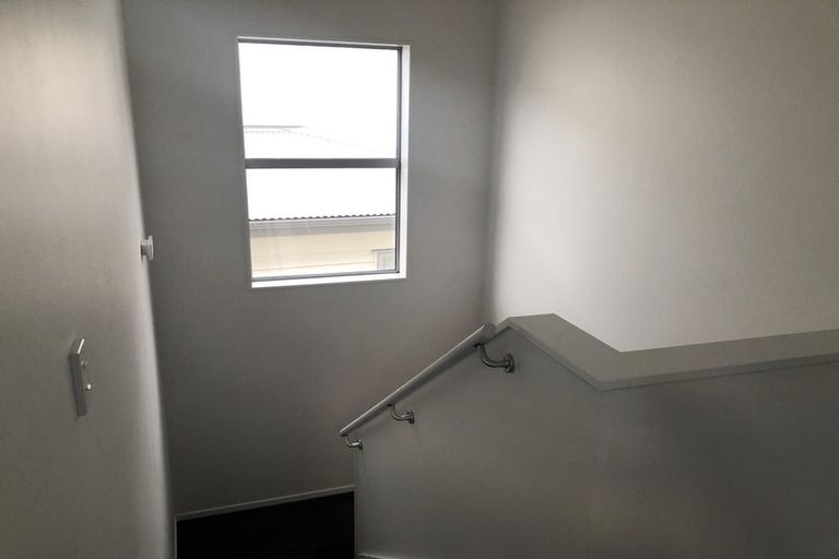 Photo of property in 153 Amesbury Drive, Churton Park, Wellington, 6037