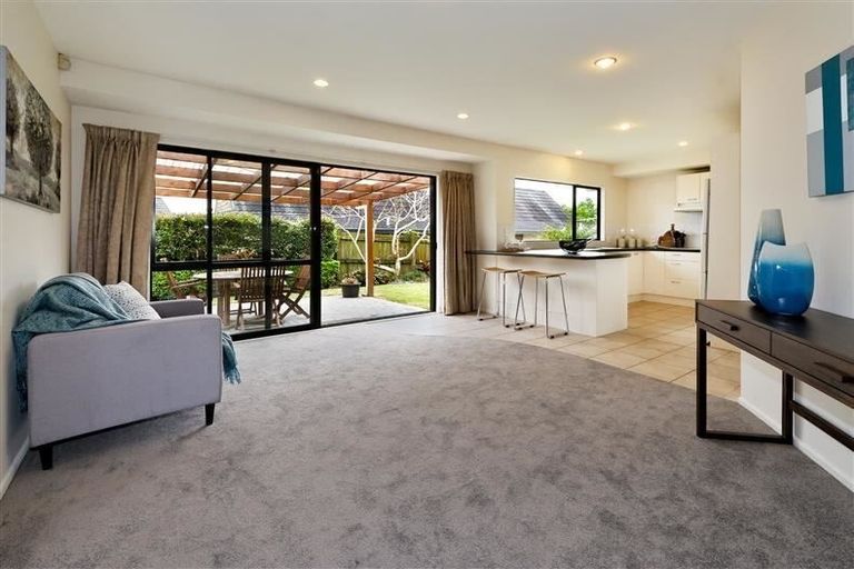 Photo of property in 19 Starlight Cove, Hobsonville, Auckland, 0618