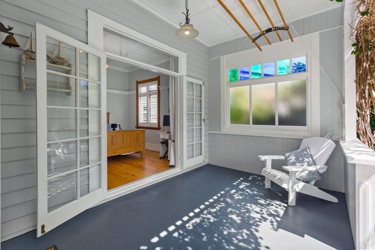 Photo of property in 23 Ewen Alison Avenue, Devonport, Auckland, 0624