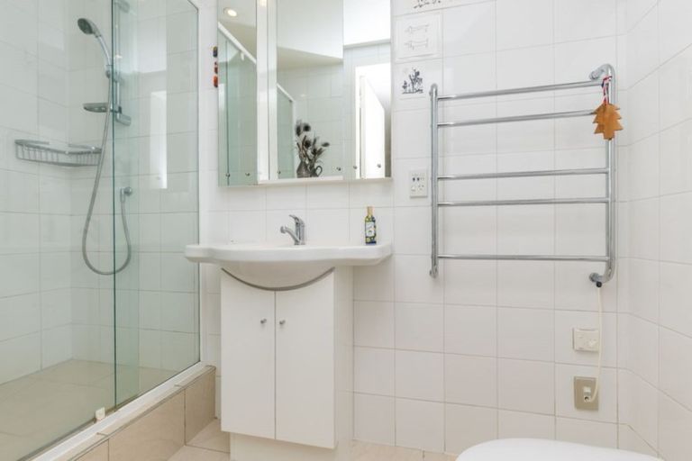 Photo of property in Highwic, 32u1 Hobson Street, Thorndon, Wellington, 6011