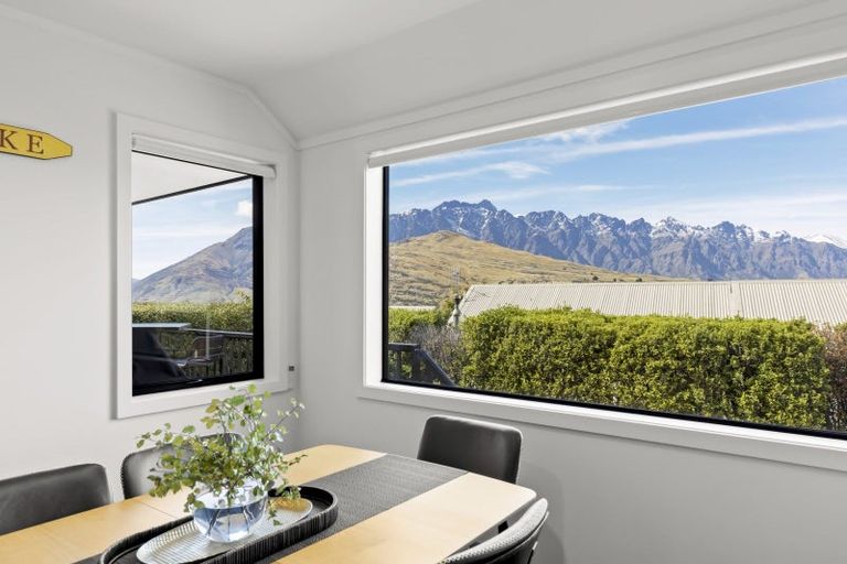 Photo of property in 1 Highview Terrace, Queenstown, 9300