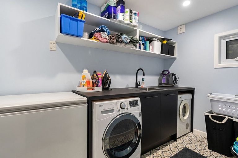 Photo of property in 30 Ngatitoa Street, Tawa, Wellington, 5028