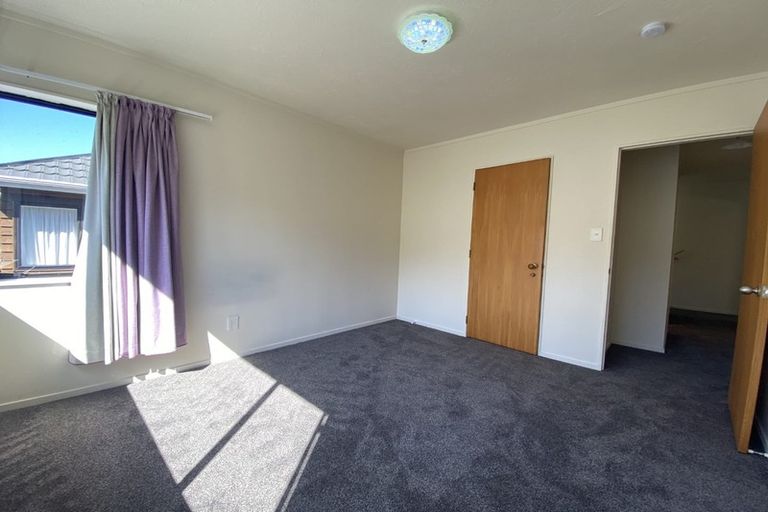 Photo of property in 21f4 Rotoiti Street, Johnsonville, Wellington, 6037