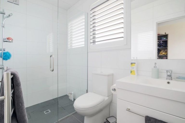 Photo of property in 4 Diamond Lane, Wanaka, 9305