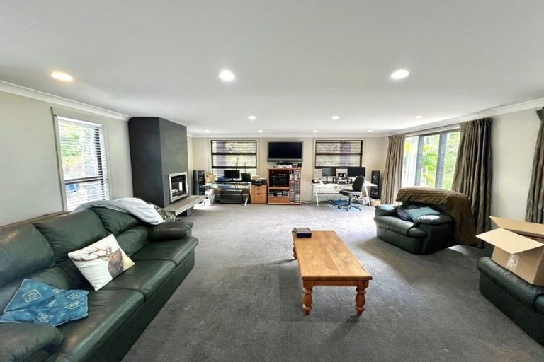 Photo of property in 77 Paremoremo Road, Lucas Heights, Auckland, 0632