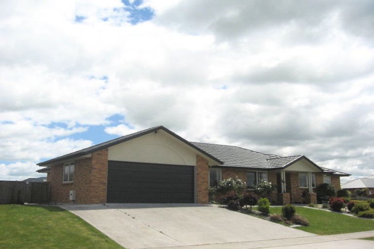 Photo of property in 2 Mirbeck Avenue, Cambridge, 3434