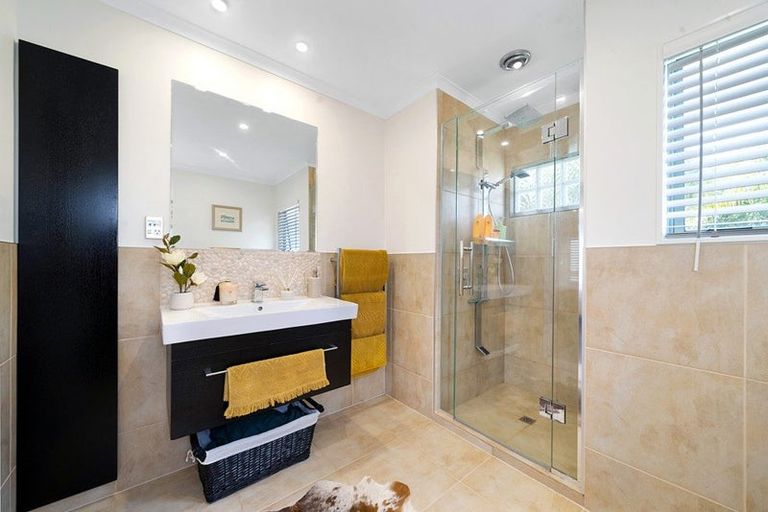 Photo of property in 61 Alec Craig Way, Gulf Harbour, Whangaparaoa, 0930