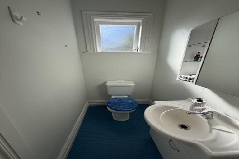Photo of property in 68 Beauchamp Street, Karori, Wellington, 6012