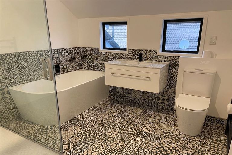 Photo of property in 2/54 Derby Street, St Albans, Christchurch, 8014