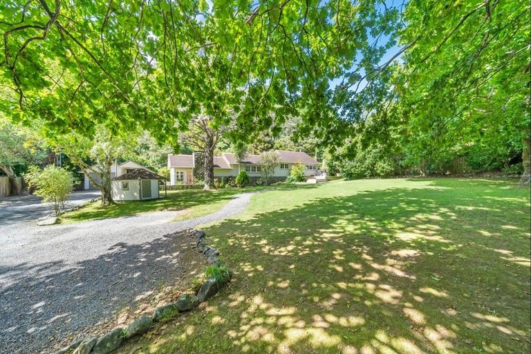 Photo of property in 25 Elmslie Road, Pinehaven, Upper Hutt, 5371