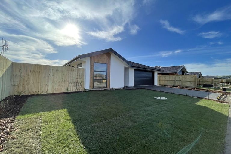 Photo of property in 16 Ned Place, Halswell, Christchurch, 8025