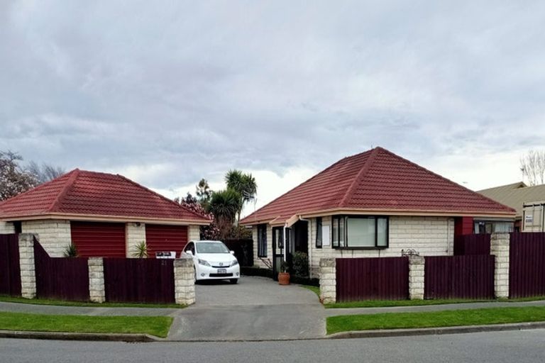 Photo of property in 1/21 Royleen Street, Casebrook, Christchurch, 8051