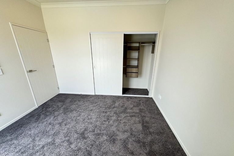 Photo of property in 24b Horokaka Street, Massey, Auckland, 0614