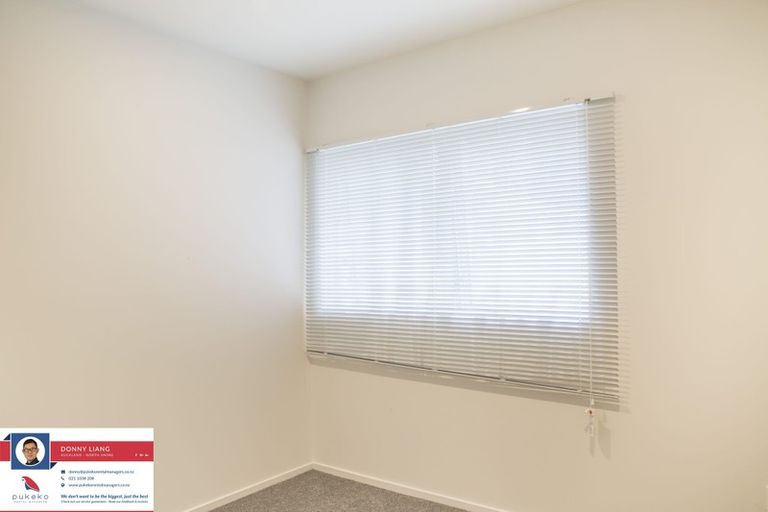 Photo of property in 271 Royal Road, Massey, Auckland, 0614