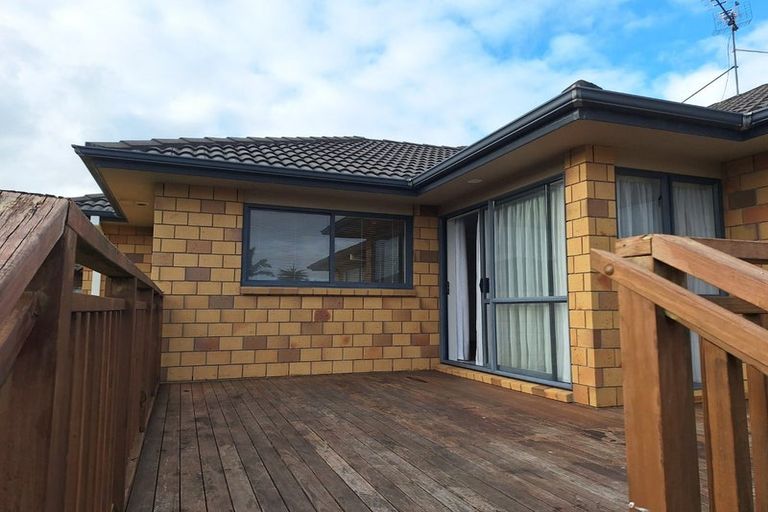 Photo of property in 8 Camith Close, Flat Bush, Auckland, 2016