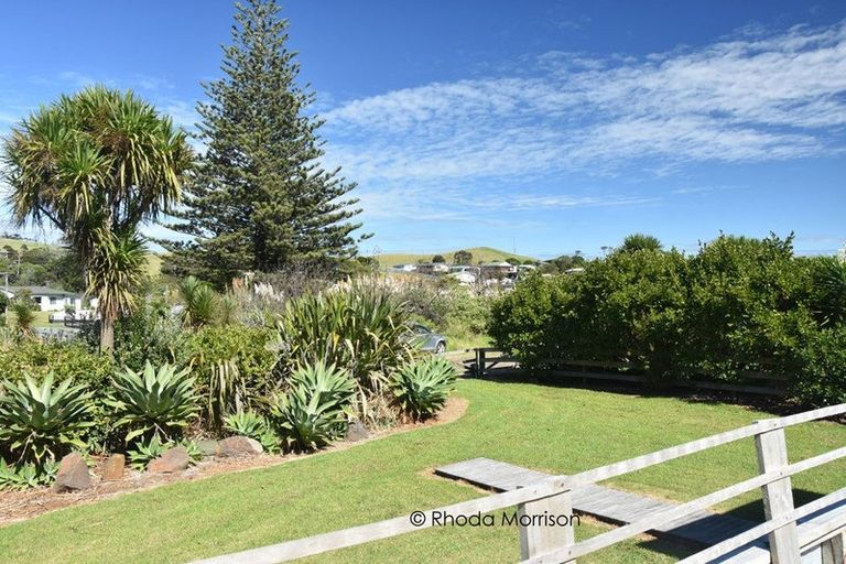 Photo of property in 76 Komiti Road, Tinopai, 0593