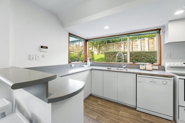 Photo of property in 2/118 Centaurus Road, Huntsbury, Christchurch, 8022