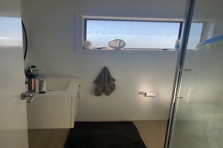 Photo of property in 3/123 Birkdale Road, Birkdale, Auckland, 0626