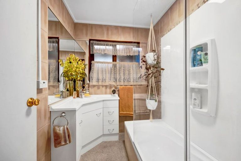 Photo of property in 33 Mccarthy Street, Hawera, 4610