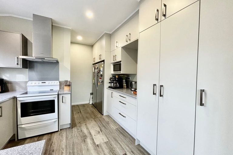 Photo of property in 1 Russell Street, Waterloo, Lower Hutt, 5011