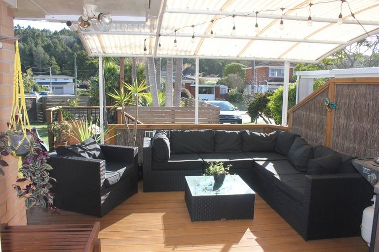 Photo of property in 22 Forest Glen, Orewa, 0931