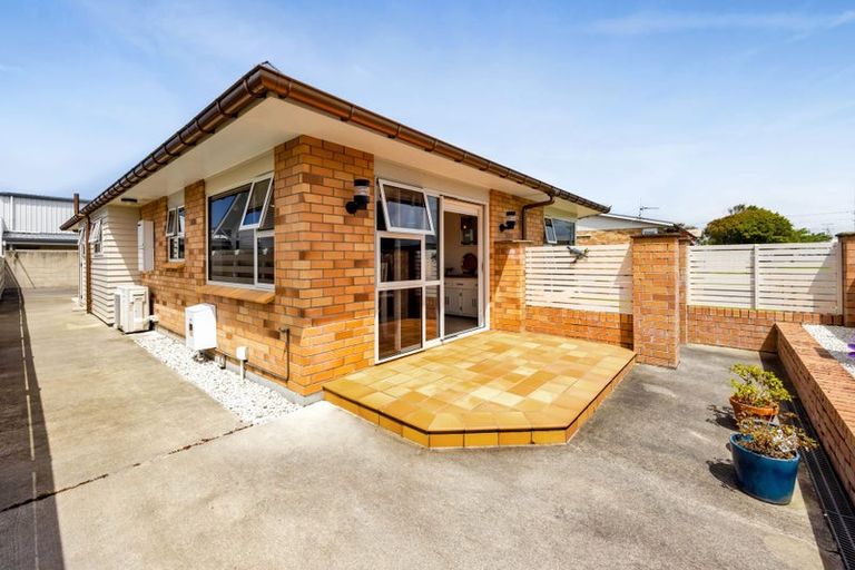 Photo of property in 11 Grey Street, Hawera, 4610