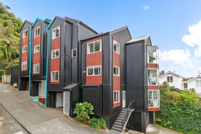 Photo of property in 3/14c Glenmore Street, Thorndon, Wellington, 6011