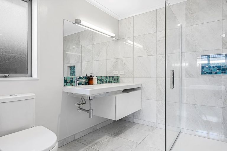 Photo of property in 2 Richard Seddon Drive, Northwood, Christchurch, 8051